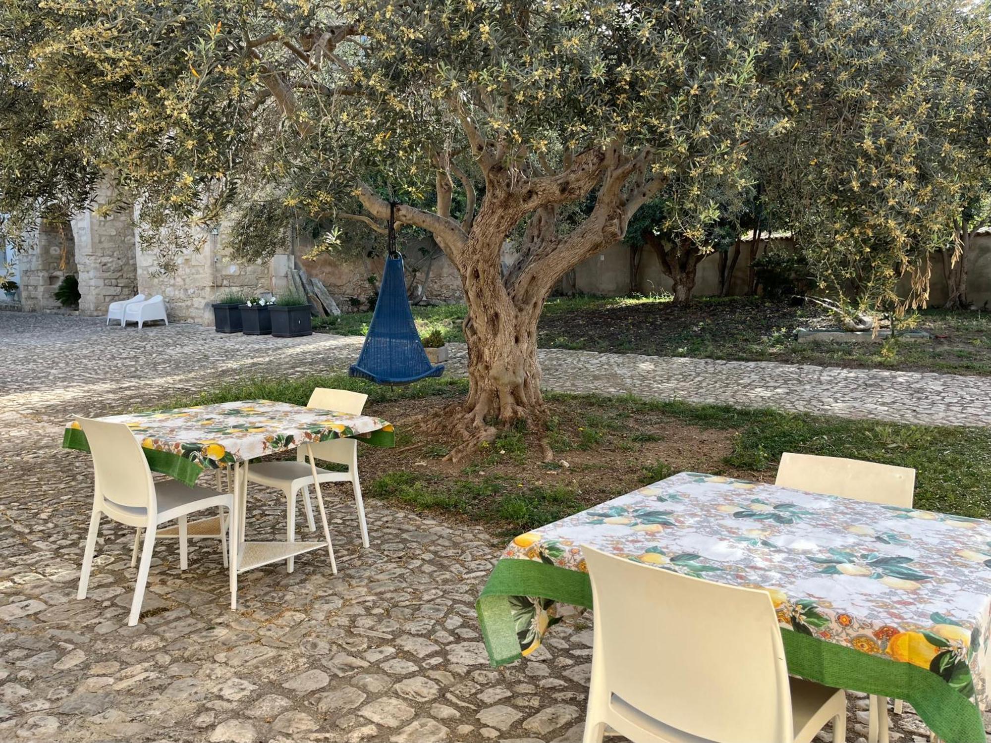 Bed and Breakfast Dimora Di Dante à Chiaramonte Gulfi Extérieur photo